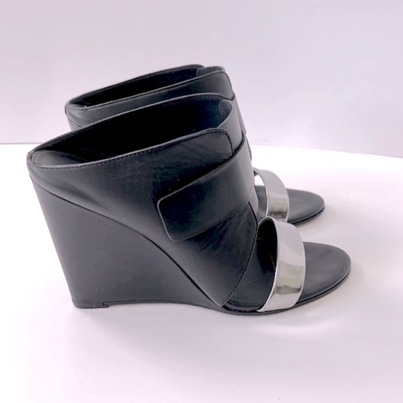 Vince 'Karina' Leather Wedge Sandal, size 8.5 - Picture 5 of 10